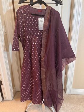 Zuba wine Banarsi wine color 2pcs kurta set with mukaish dupatta